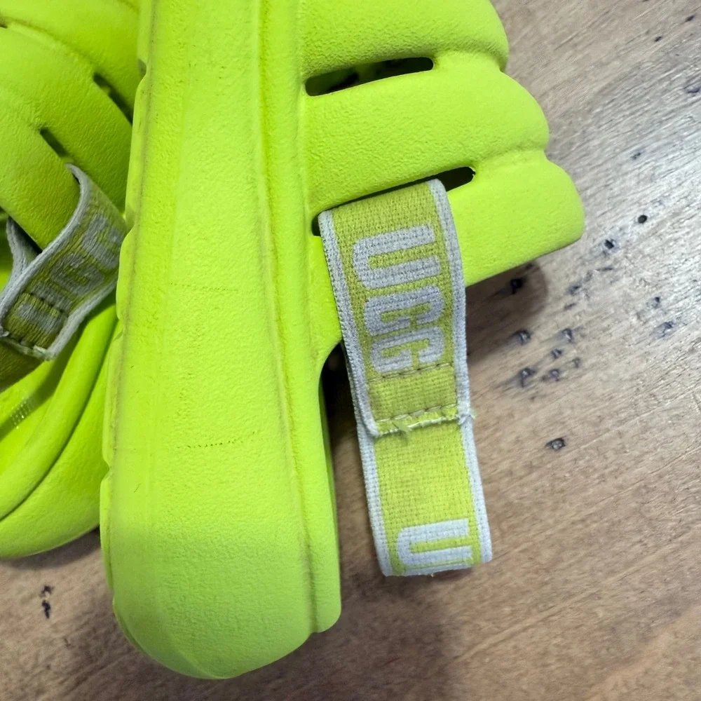 UGG pre owned